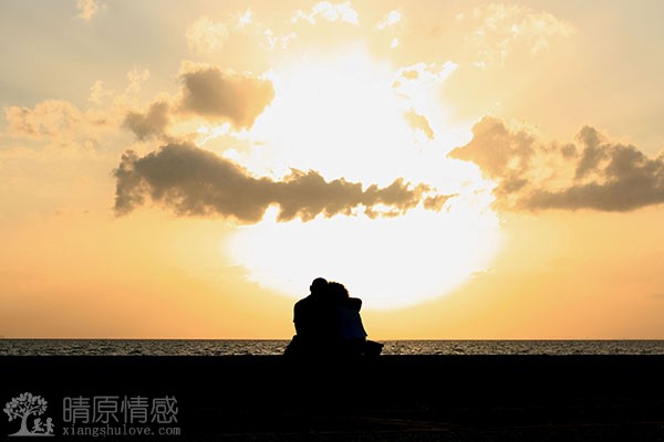男友总是不肯承认自己的错误，我该怎么办？