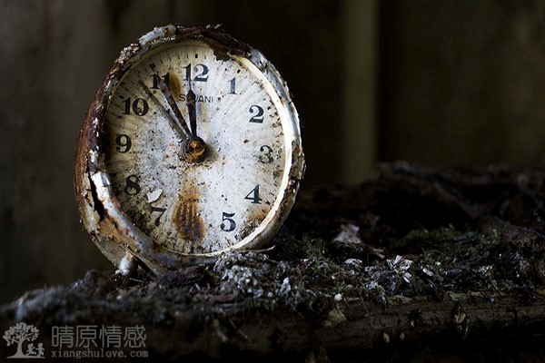 小三年轻漂亮，作为人老珠黄的老婆，怎样才击退小三？