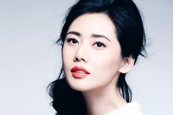 秋瓷炫大醉，于晓光贴心背妻上车，网友：宠妻人设又上线？